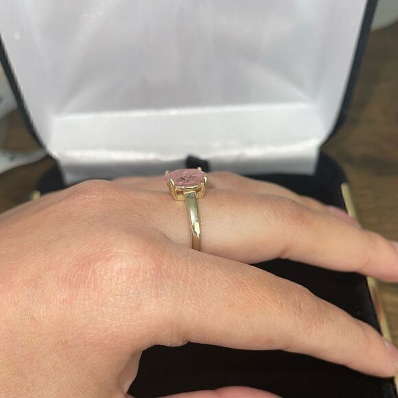 Sterling silver pink gem ring - Picture 3 of 8